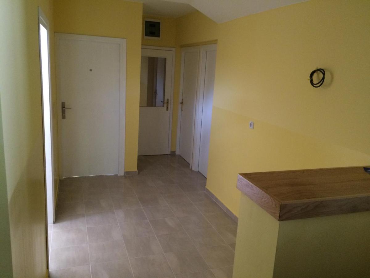 Hostel Jedvaj كرابينا المظهر الخارجي الصورة