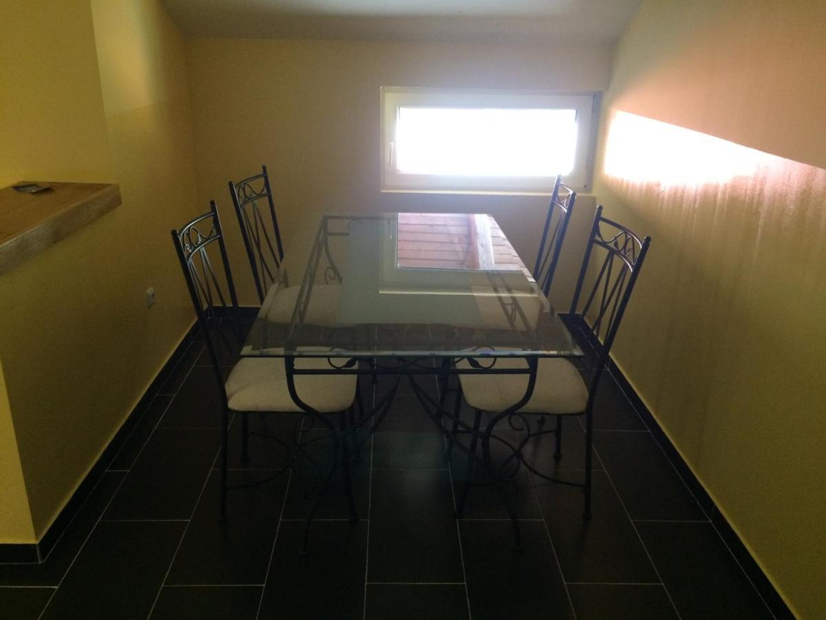 Hostel Jedvaj كرابينا المظهر الخارجي الصورة