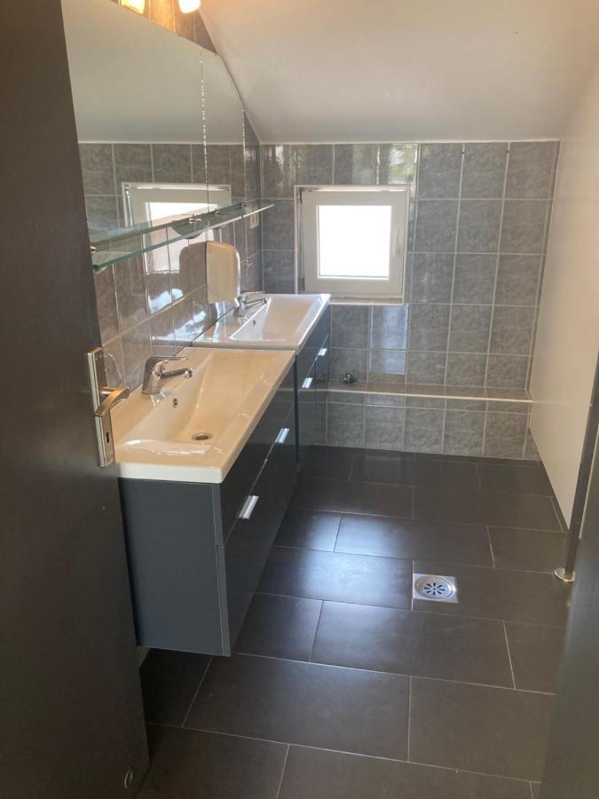 Hostel Jedvaj كرابينا المظهر الخارجي الصورة