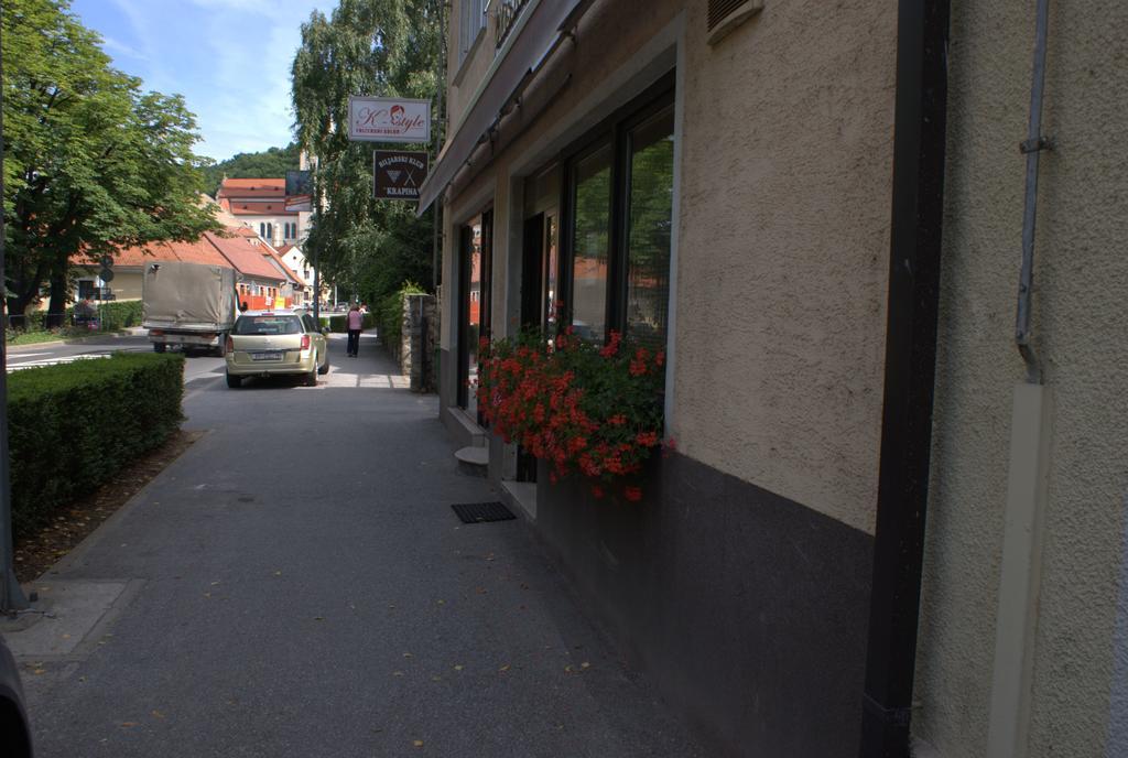 Hostel Jedvaj كرابينا المظهر الخارجي الصورة